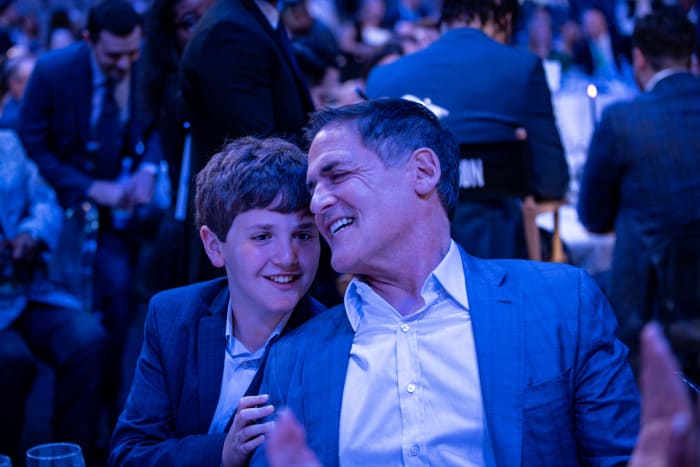 CC- MAVS BALL 22-SelectsBM4I0635